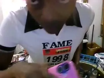 Scjhollins  live sex cam