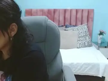 Sophia_hadid  live sex cam