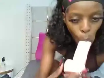 Tinashe004  live sex cam