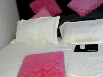 Tinashe004  live sex cam