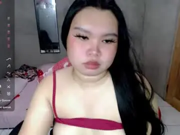 Urpinayslutxxx  live sex cam