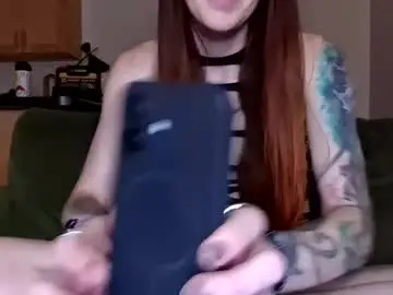 Anomalyallie  live sex cam
