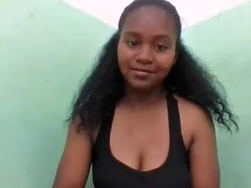 Charlinah580827  live sex cam