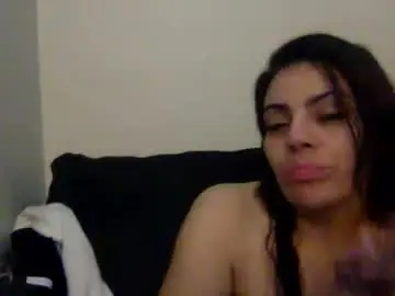 Desertbeauty420  live sex cam