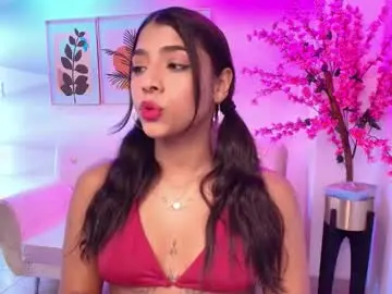 Divinee_cloe  live sex cam