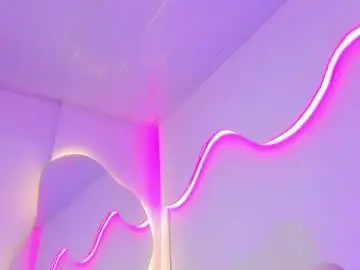 Emmilybratz  live sex cam