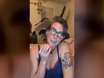 Empressastrid  live sex cam