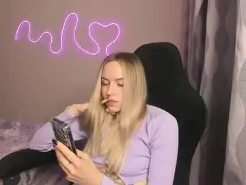 Hello_kittykk  live sex cam