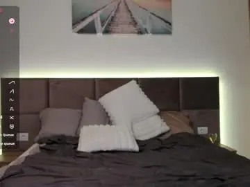 Kyaramilano  live sex cam