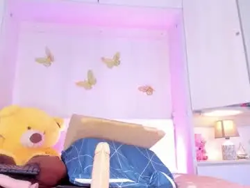 Lilywhitee1  live sex cam