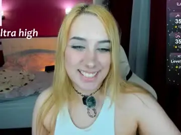 Moranakit  live sex cam