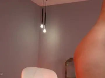 Naomisainz  live sex cam