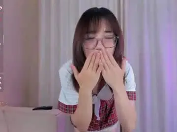 Yanavee  live sex cam