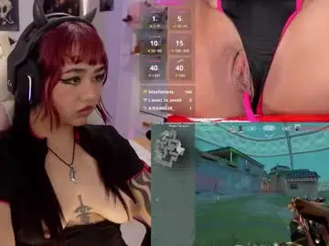 Black_viperr  live sex cam