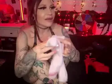 Emilietreez  live sex cam