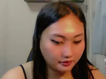Kennaxx69  live sex cam