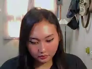 Kennaxx69  live sex cam