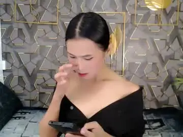 Madys_core  live sex cam