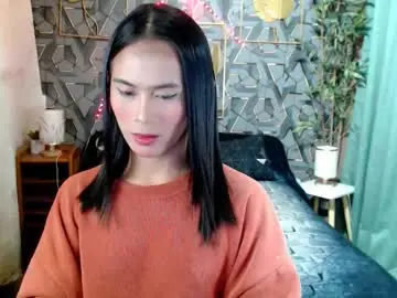 Madys_core  live sex cam