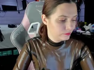 Mistress_priest  live sex cam