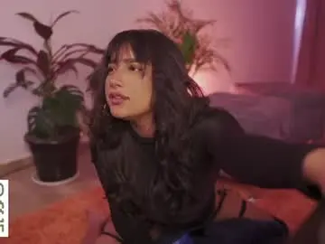 Ne_fertari  live sex cam
