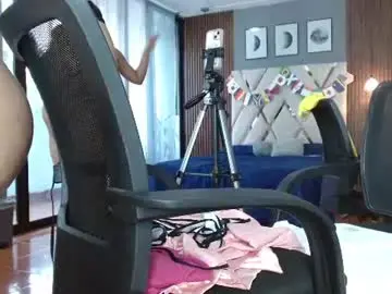 Olivia_jass01  live sex cam