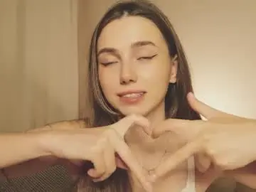 Shypeachmaru  live sex cam