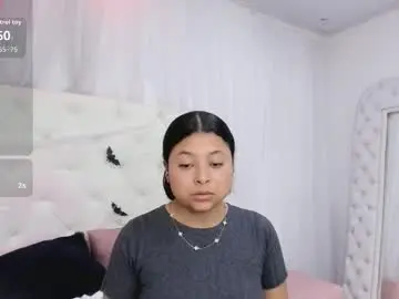 Thaliia_gomez  live sex cam