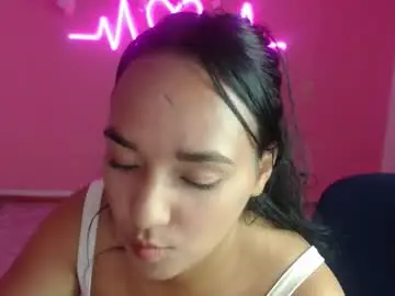 Astrid_blaze_27  live sex cam