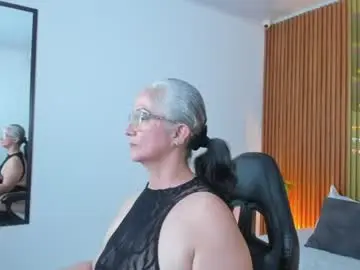Catalina_villan  live sex cam