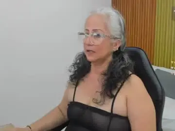 Catalina_villan  live sex cam
