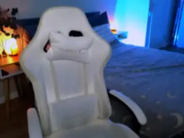 Ellatwox  live sex cam