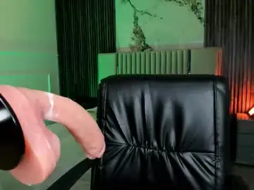 Gigiidoll  live sex cam