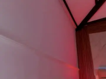 Gigiidoll  live sex cam