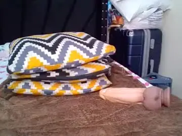 Juicyass_gamma  live sex cam