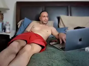 Kinkyguy323232  live sex cam