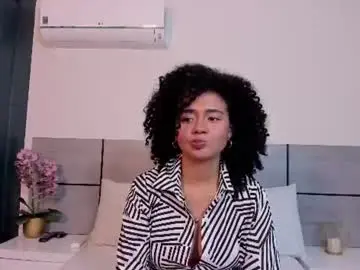 Kiraspell  live sex cam