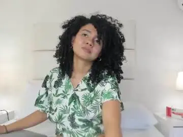 Kiraspell  live sex cam