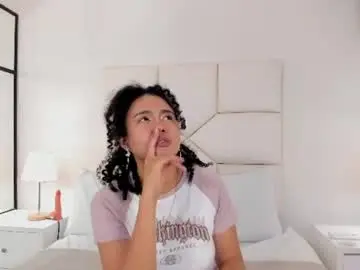 Kiraspell  live sex cam