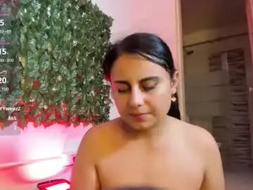 Laurynjeffers  live sex cam