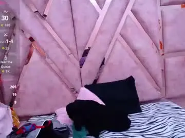 Megan_latinn  live sex cam