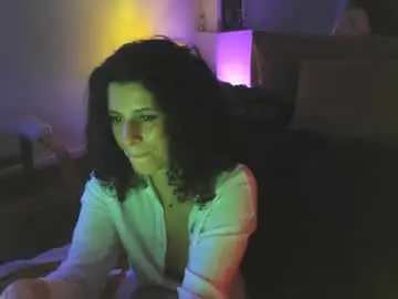 Pleasureunderworld  live sex cam