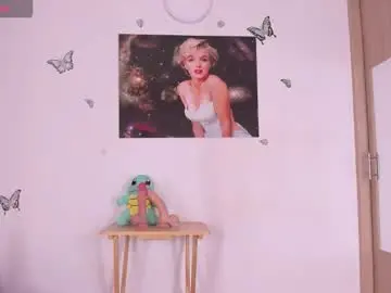 Saharakros  live sex cam