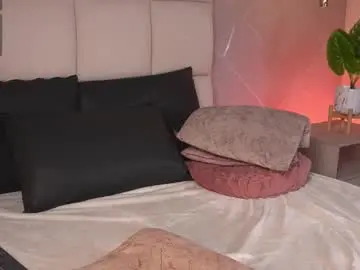 Saramonroe1  live sex cam