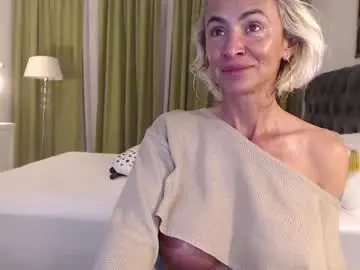 Silver_miss  live sex cam