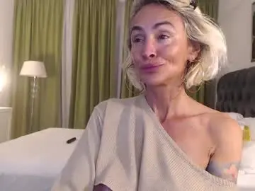 Silver_miss  live sex cam