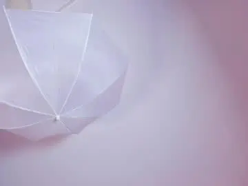 Zharyt_18  live sex cam