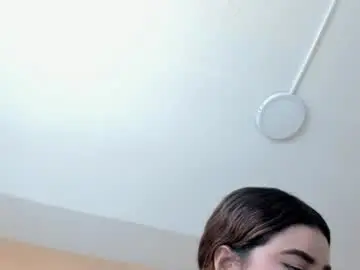 Alma_valencia  live sex cam