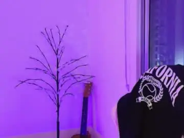 Aly_nicc  live sex cam