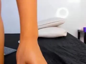 Darly_ross  live sex cam
